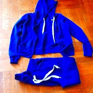 Sweat suit outfit